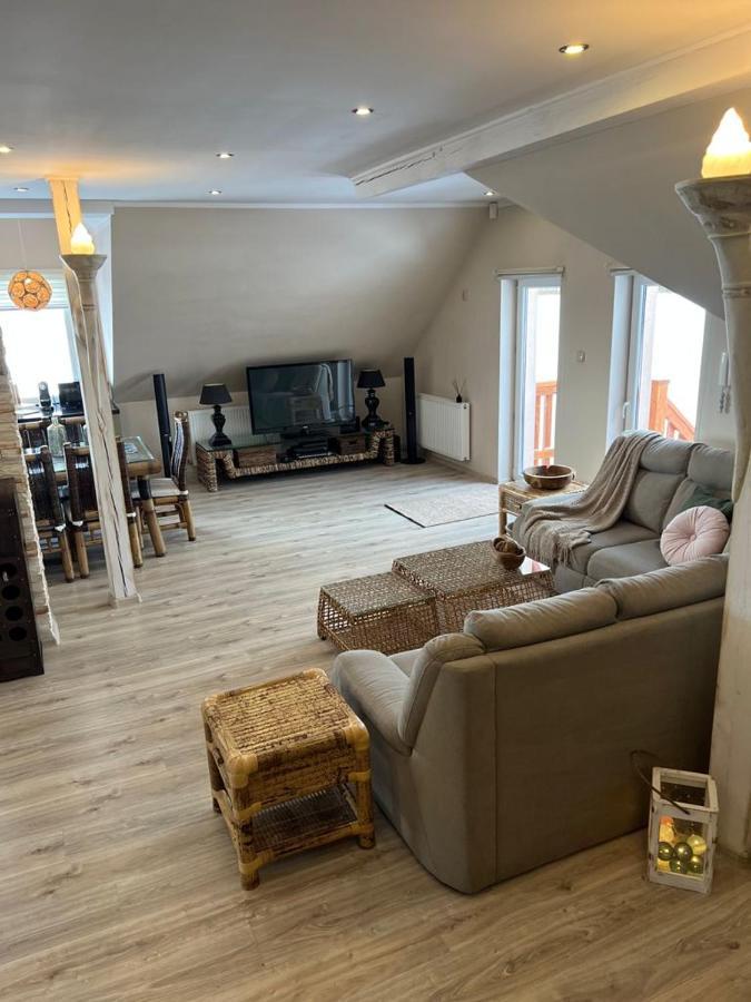 Liwa Garden Krzywa 11 Apartman Kültér fotó